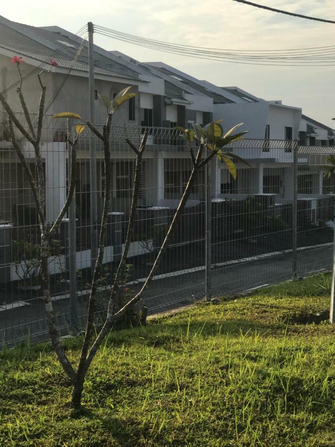 Ipoh Water Front City Homestay Екстериор снимка